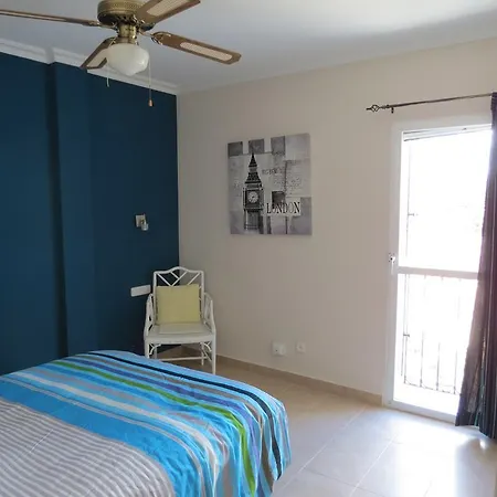 El Mirador Apartment *